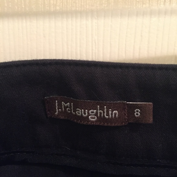 J Mclaughlin black skirt w/ gold accent buttons  size 8 - Picture 3 of 6